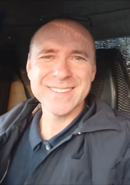 Я Слава, 51, из Челябинска, ищу знакомство для дружбы