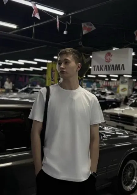 Я Дмитрий, 20, из Читы, ищу знакомство для дружбы