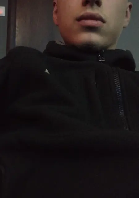 Вадим из Гусева, мне 24, познакомлюсь для общения