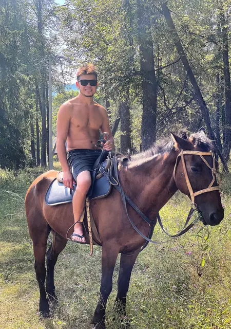 Я Андрей, 27, знакомлюсь для совместных путешествий в Ижевске