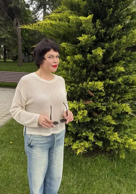Я Elvina, 38, из Анапы, ищу знакомства без обязательств