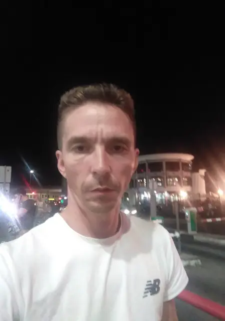 Я Алексей, 41, знакомлюсь для приятного времяпровождения в Холмской