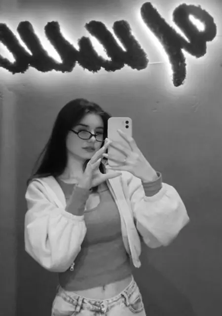 Я Анастасия, 19, из Москвы, ищу знакомство для приятного времяпровождения