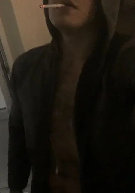 Санек из Мурино, ищу на сайте знакомства на одну ночь