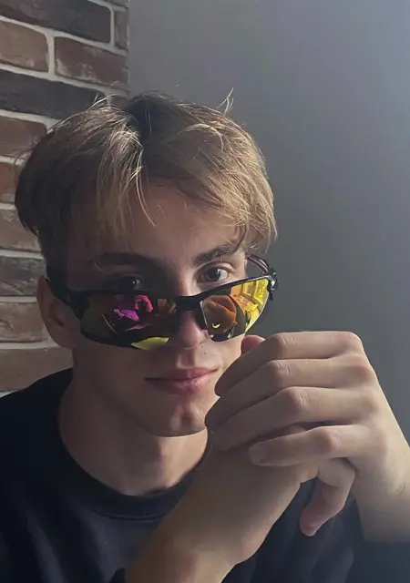 Я Марк, 26, из Собинки, ищу знакомства без обязательств