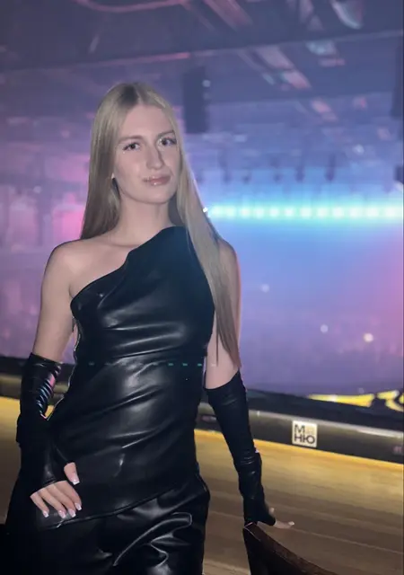 Elizaveta из Москвы, ищу на сайте вирта