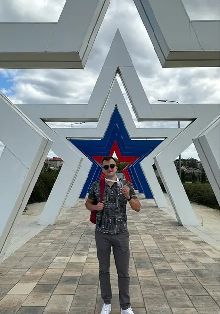 Я Константин, 29, из Ялты, ищу знакомство для приятного времяпровождения