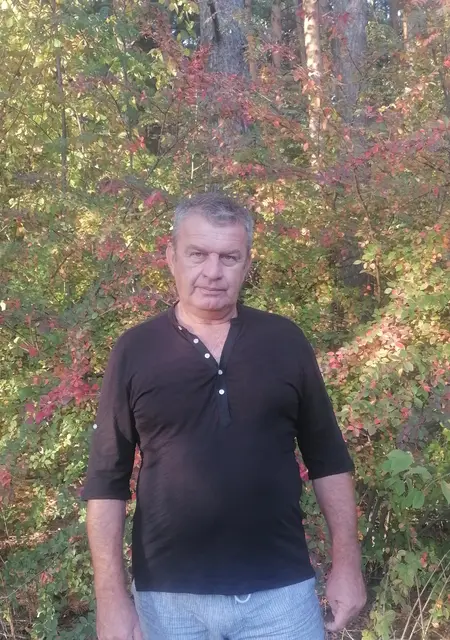 Андрей из Екатеринбурга, мне 57, познакомлюсь для приятного времяпровождения