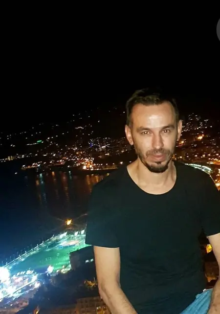 Sezer из Стамбула