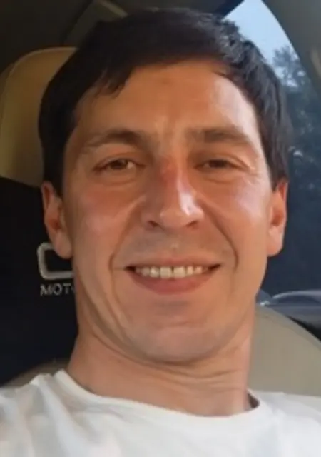 Артем из Перми, мне 42, познакомлюсь для общения