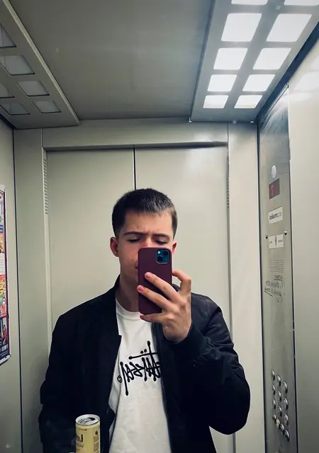 Никита из Амурска, ищу на сайте открытые отношения