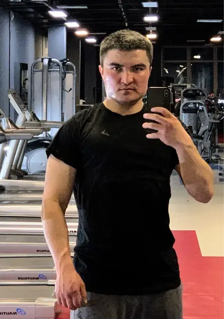 Я Асланбек, 27, знакомлюсь для открытые отношения в Новосибирске