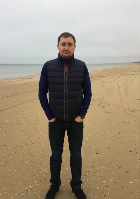 Я Eduard, 40, знакомлюсь для приятного времяпровождения в Москве