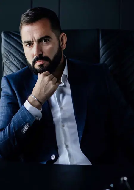 Я Кирилл, 36, знакомлюсь для приятного времяпровождения в Омске