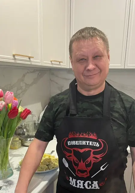 Наиль из Набережных Челнов, мне 48, познакомлюсь для дружбы