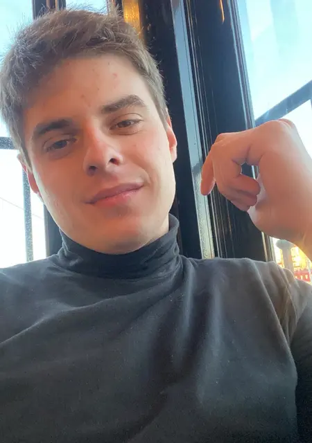 Павел из Нового Уренгоя, ищу на сайте знакомства без обязательств