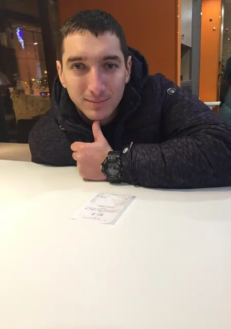 Денис из Одинцова, мне 40, познакомлюсь на одну ночь