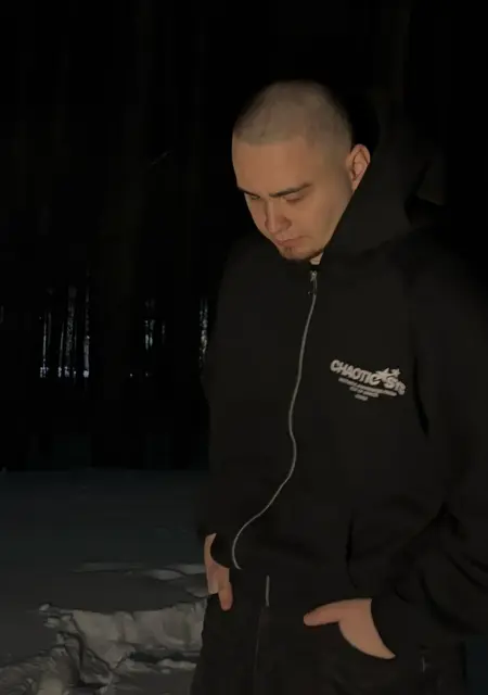 Я Радмил, 20, из Новосибирска, ищу знакомство для вирта