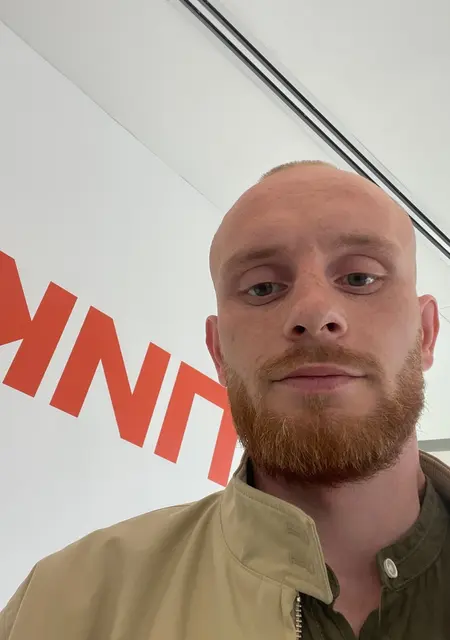 Виктор из Санкт-Петербурга, мне 30, познакомлюсь без обязательств