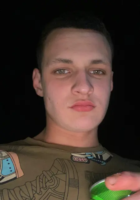 Кирилл из Донецка, ищу на сайте дружбу