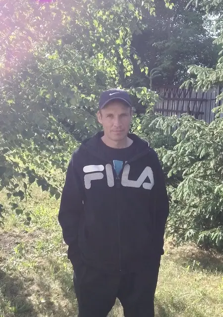 Андрей из Набережных Челнов, мне 43, познакомлюсь без обязательств