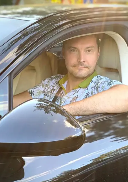 Я Дмитрий, 40, из Пензы, ищу знакомства без обязательств