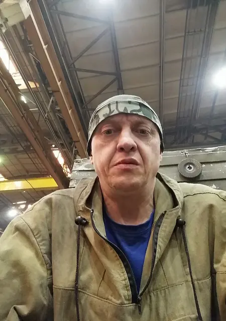 Евгений из Омска, ищу на сайте знакомства без обязательств