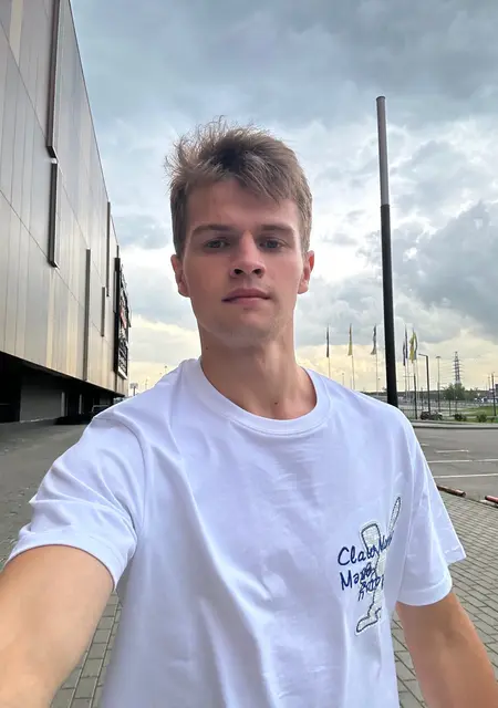 Евгений из Наро-Фоминска, мне 23, познакомлюсь на одну ночь