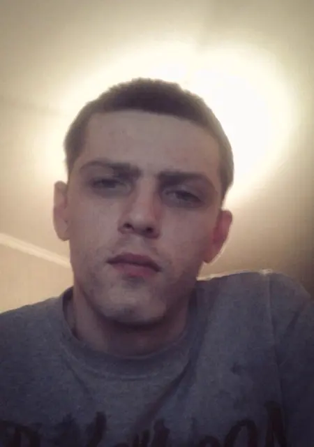 Я Антон, 30, из Черкесска, ищу знакомство для приятного времяпровождения