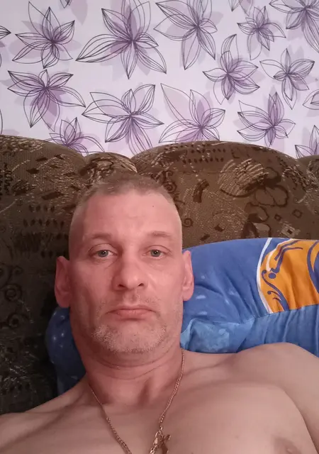 Артем из Печоры, мне 43, познакомлюсь без обязательств