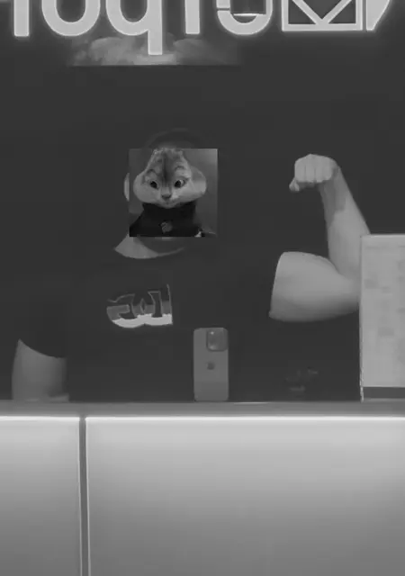 Я Данил, 19, знакомлюсь для общения в Омске