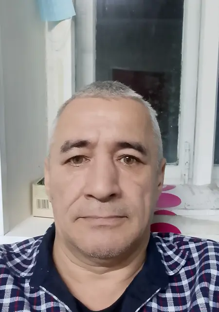 Рашид из Казани, ищу на сайте знакомства без обязательств