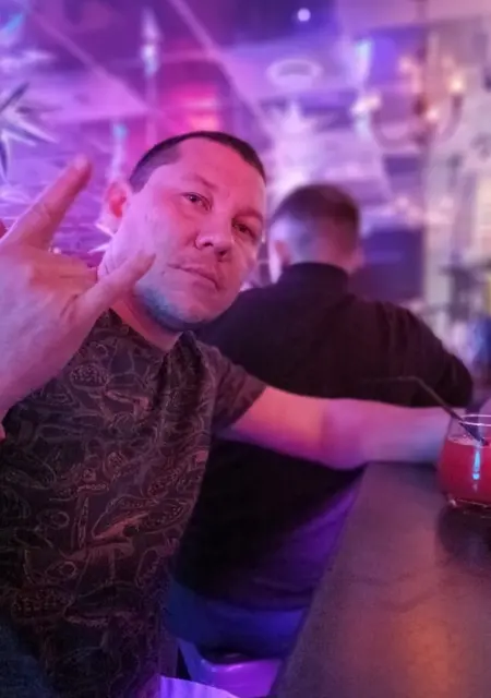 Я Vadim, 39, знакомлюсь для постоянных отношений в Канске