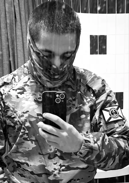 Эмиль из Санкт-Петербурга, мне 19, познакомлюсь на одну ночь