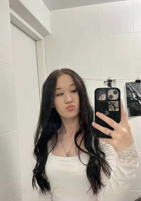 Диана из Перми, мне 18, познакомлюсь для вирта