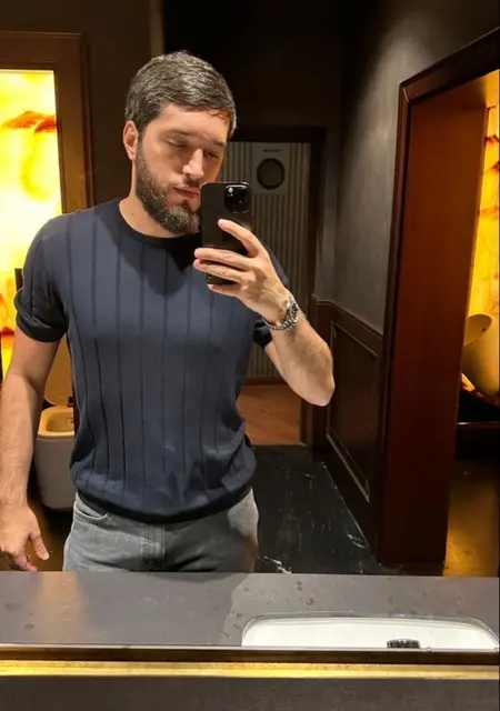 Я Раджаб, 25, знакомлюсь на одну ночь в Грозном