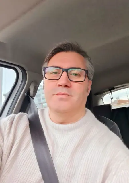 Я Michel Aubin, 44, знакомлюсь для постоянных отношений в Москве