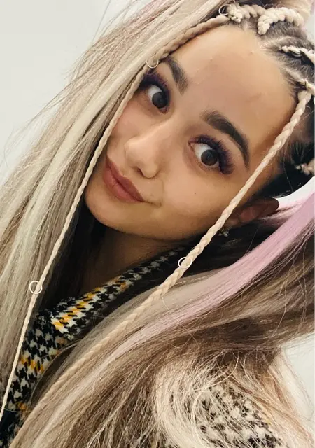 Я Alina, 19, из Санкт-Петербурга, ищу знакомство для вирта
