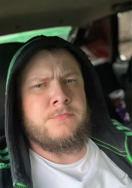 Я Серж, 35, из Ухты, ищу знакомство для общения