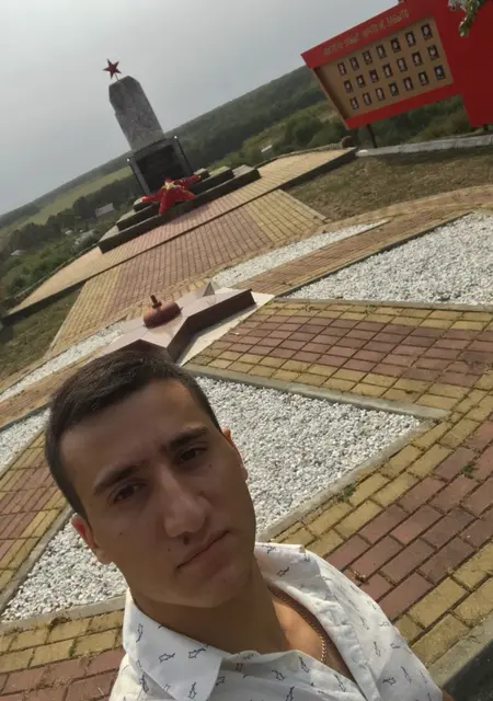 Я Сурен, 33, знакомлюсь без обязательств в Лесосибирске