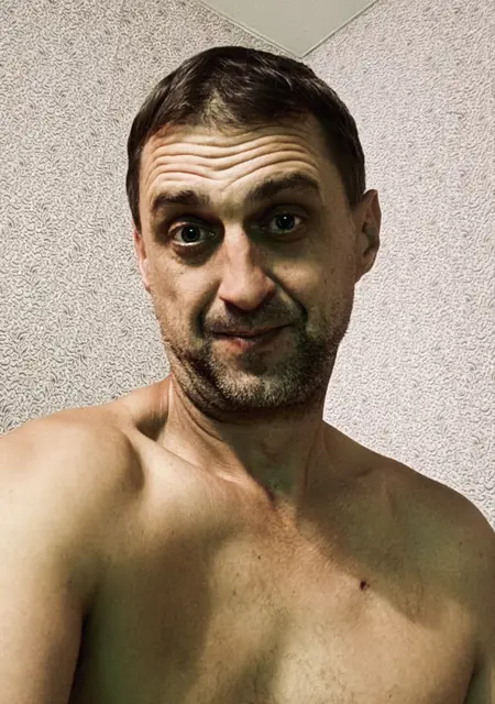 Jenya из Новосибирска, мне 40, познакомлюсь для открытые отношения