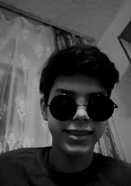 Юра из Нижнего Новгорода, мне 18, познакомлюсь на одну ночь