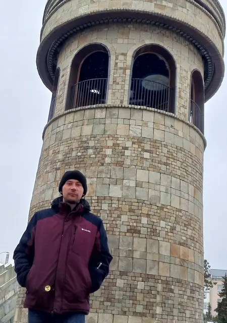 Я Pavlik, 30, знакомлюсь для вирта в Томске