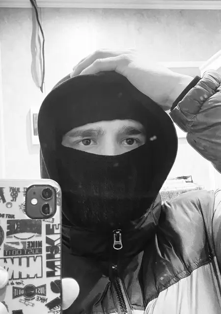 Я Раф, 21, из Феодосии, ищу знакомство для постоянных отношений