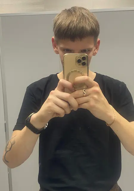 Я Даня, 21, из Тамбова, ищу знакомство для приятного времяпровождения