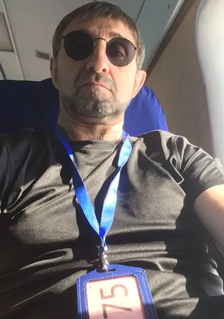 Я Вячеслав, 49, из Тольятти, ищу знакомства без обязательств