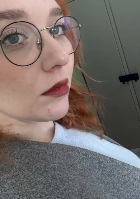 Я Тоня, 25, из Нефтеюганска, ищу знакомства на одну ночь