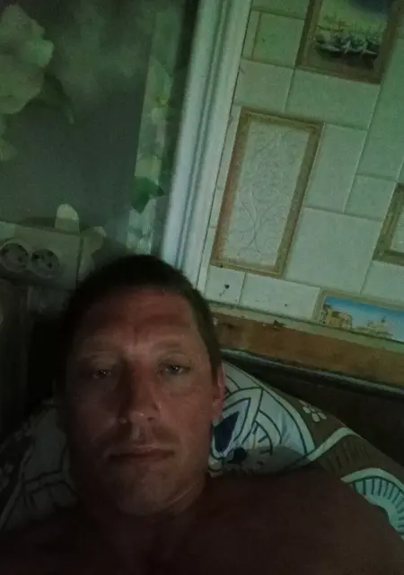 Сергей из Курска, мне 41, познакомлюсь для дружбы