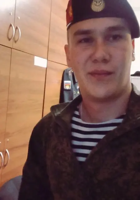 Я Макар, 25, из Рыльска, ищу знакомство для общения