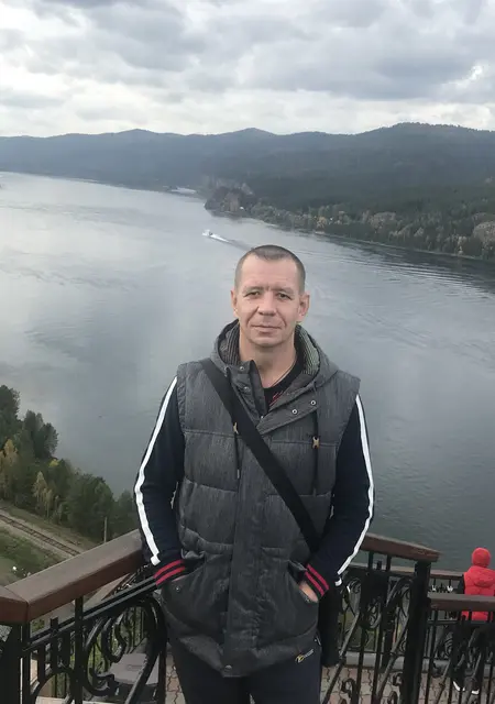 Серёга из Люберец, мне 47, познакомлюсь для общения